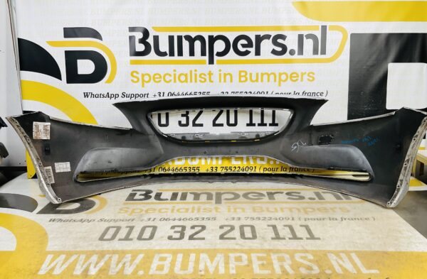 BUMPER Volvo V40 Normaal Geen pdc kls VOORBUMPER 1-E2-7186z