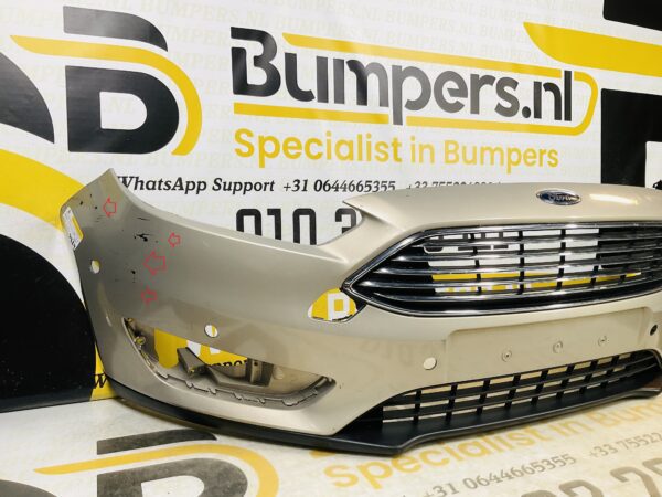 BUMPER Ford Focus MK3 Facelift 6xpdc 2014-2018 VOORBUMPER 1-D9-7324z