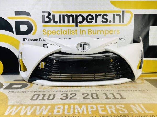 BUMPER Toyota Yaris Facelift 2017-2021 VOORBUMPER 2-D2-7621z