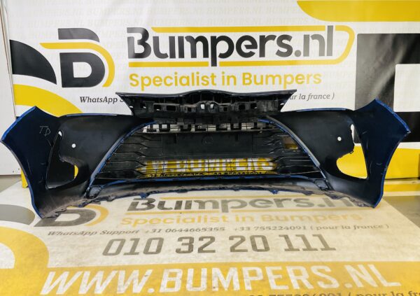BUMPER Toyota Yaris Facelift 2017-2021 VOORBUMPER 2-D2-7625z