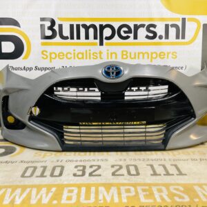 BUMPER Toyota Yaris  2021-2023 VOORBUMPER 2-D2-7724z