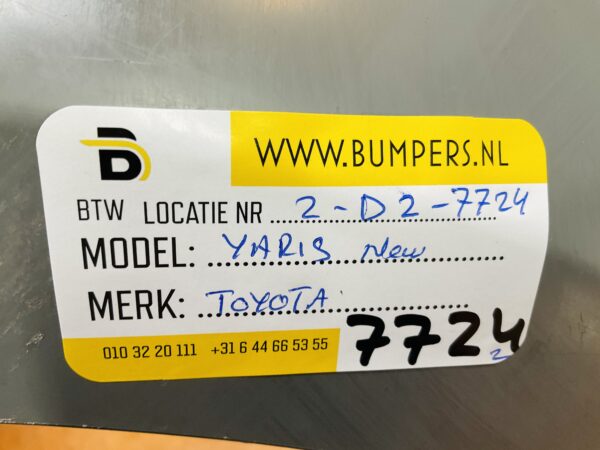 BUMPER Toyota Yaris  2021-2023 VOORBUMPER 2-D2-7724z