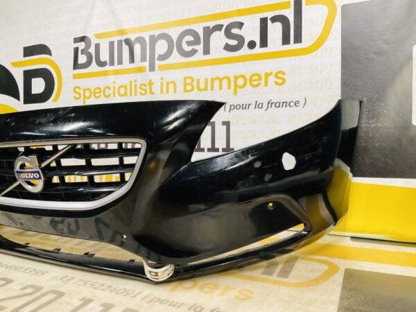 BUMPER Volvo V40 + Grill KLS VOORBUMPER 1-E2-7728z