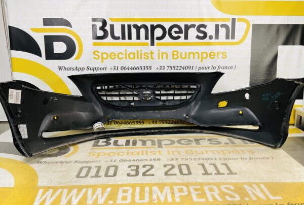 BUMPER Volvo V40 + Grill KLS VOORBUMPER 1-E2-7728z