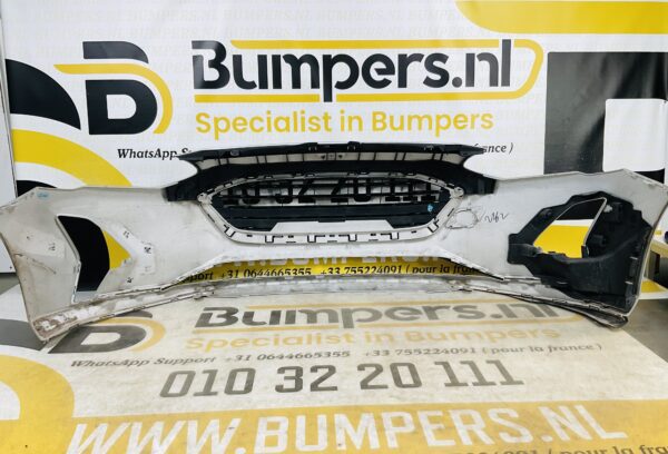 BUMPER Ford Focus MK4 2017-2023 VOORBUMPER 1-D9-7739z