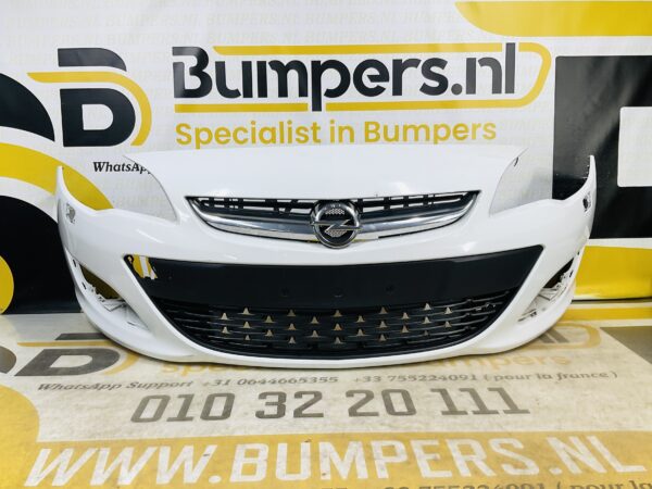 BUMPER Opel Astra J Facelift  kls  2011-2014 VOORBUMPER 2-i9-7745z