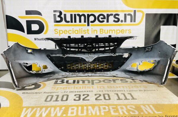 BUMPER Opel Astra J Facelift  kls  2011-2014 VOORBUMPER 2-i9-7745z