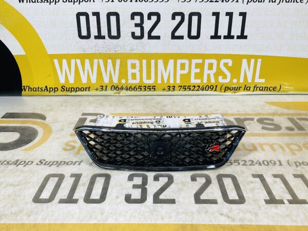 Grill Seat Ibiza 6J Facelift Gril 2013-217 2-N8-7751R