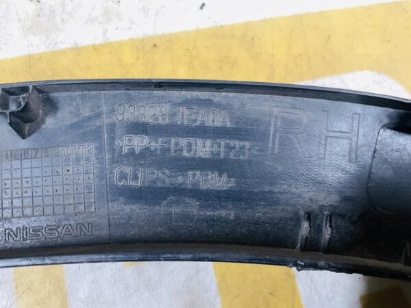 Zijscherm strip Nissan Qashgai 2014-2017 Rechts Achter Line 2-R7-7757R