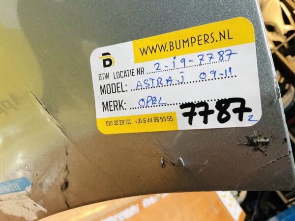 BUMPER Opel Astra J  2009-2011 VOORBUMPER 2-i9-7787z