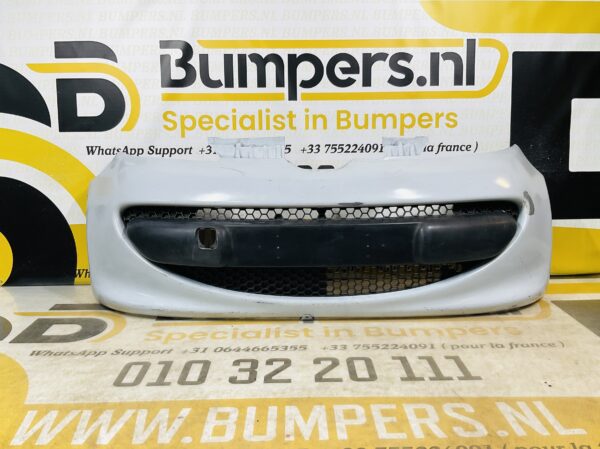 BUMPER Peugeot 107 2004-2008 VOORBUMPER 2-J1-7826z
