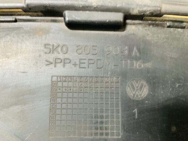 Onderplaat Volkswagen Golf 6 2007-2012 BumperLip 2-L4-8104R