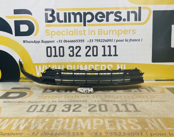 Bumper Grill Volvo Xc40 31449342 Roster  2-L8-8132R
