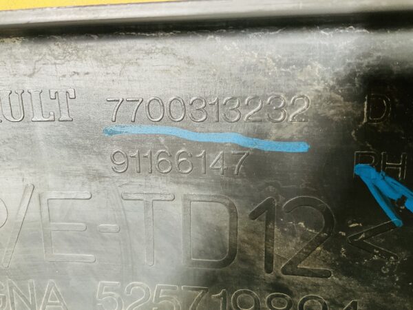 Bumper Hoek Renault Trafic Achterbumper 2-N4-8138R