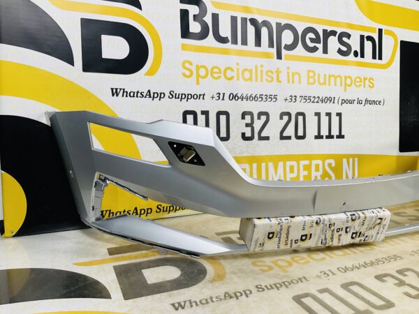BUMPER Skoda Karoq Facelift  2022-2023 VOORBUMPER 2-H10-8195z