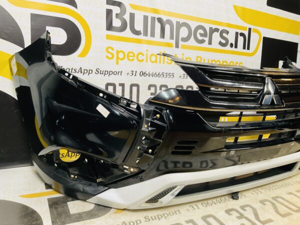 BUMPER Mitsubishi Outlander  2012-2015 VOORBUMPER 2-B5-8260z