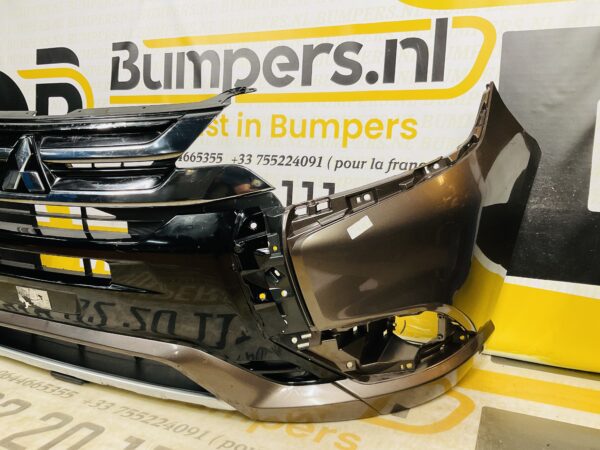BUMPER Mitsubishi Outlander  2012-2015 VOORBUMPER 2-B5-8262z