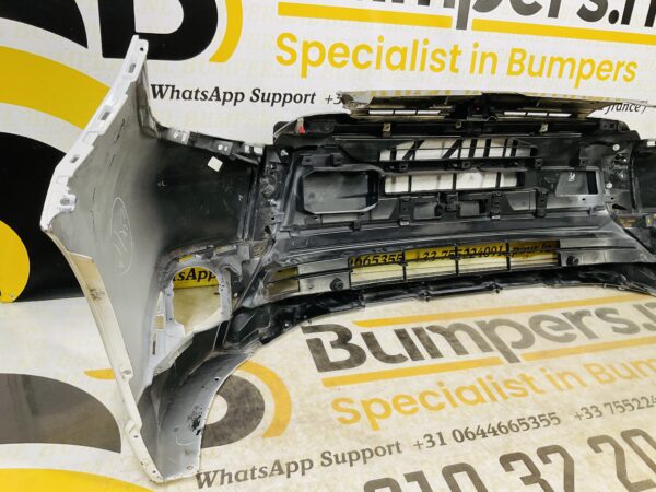 BUMPER Mitsubishi Outlander  6410G227ZZ VOORBUMPER 2-B5-8265z