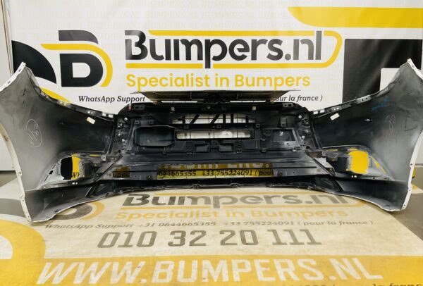BUMPER Mitsubishi Outlander  6410G227ZZ VOORBUMPER 2-B5-8265z