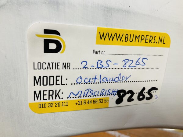 BUMPER Mitsubishi Outlander  6410G227ZZ VOORBUMPER 2-B5-8265z