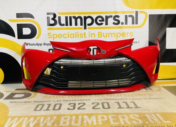 BUMPER Toyota Yaris 3 Facelift  2017-2021 VOORBUMPER 2-D2-8066z