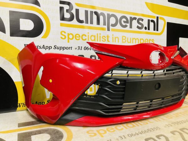 BUMPER Toyota Yaris 3 Facelift  2017-2021 VOORBUMPER 2-D2-8066z