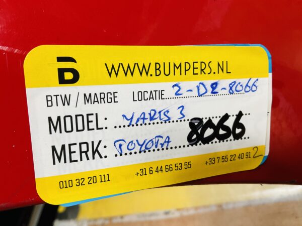 BUMPER Toyota Yaris 3 Facelift  2017-2021 VOORBUMPER 2-D2-8066z
