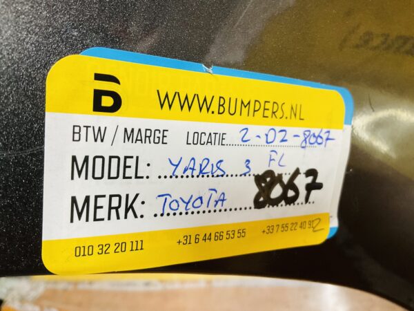 BUMPER Toyota Yaris 3 Facelift  2017-2021 VOORBUMPER 2-D2-8067z