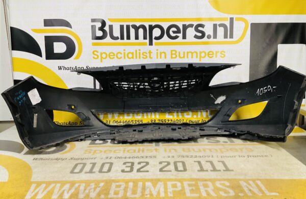 BUMPER Opel Astra J  2007-2011 pdc VOORBUMPER 2-i9-8074z