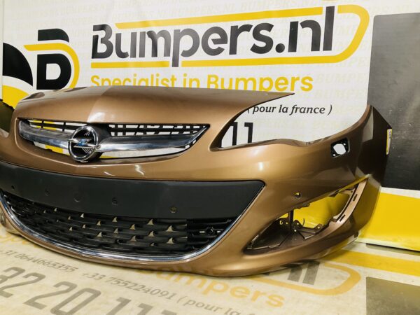 BUMPER Opel Astra J Facelift 2011-2014 VOORBUMPER 2-i9-8077z