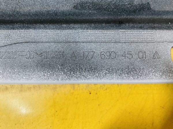 Zijskirt Mercedes A Klasse W177 AMG A1776904501 Links Dorpel 2-L1-8321R