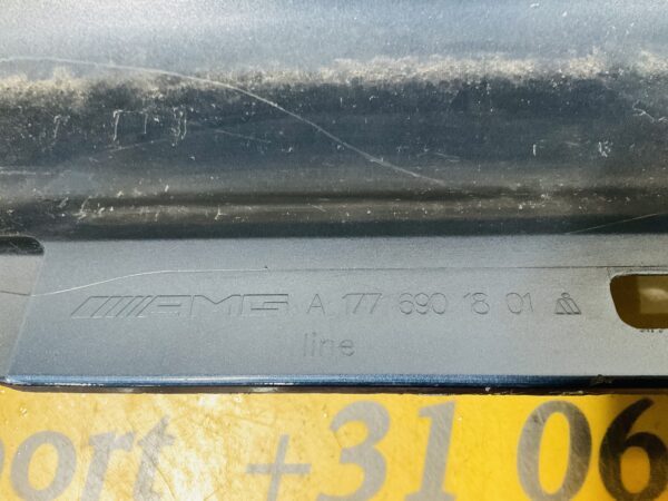 Zijskirt Mercedes A W177 AMG A1776901801 Rechts Dorpel 2-L1-8328R