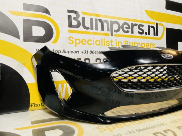 BUMPER Ford Fiesta MK8 2017-2021 VOORBUMPER 1-D2-9004z