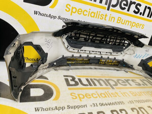 BUMPER Ford Focus MK4 Normaal 2017-2022 VOORBUMPER 1-D10-9009z