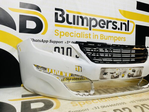 BUMPER Peugeot 308  2012-2016 VOORBUMPER 2-J3-9032z