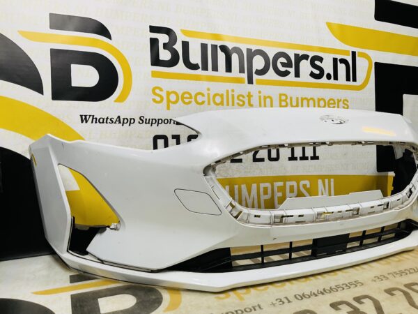 BUMPER Ford Focus MK4 Normaal 2017-2022 VOORBUMPER 1-D10-9060z