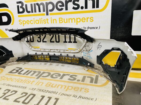 BUMPER Ford Focus MK4 Normaal 2017-2022 VOORBUMPER 1-D10-9060z