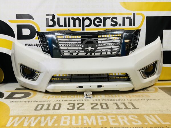 BUMPER Nissan Navara VOORBUMPER 1-G5-9072z