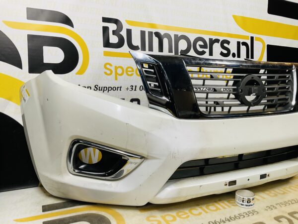 BUMPER Nissan Navara VOORBUMPER 1-G5-9072z