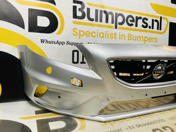 BUMPER Volvo V40 Rdesign R-Design + Grill  KLS 4xpdc VOORBUMPER 1-E7-8561z