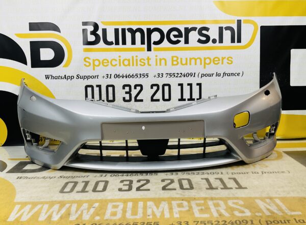 BUMPER Nissan Pulsar VOORBUMPER 1-G1-8734z