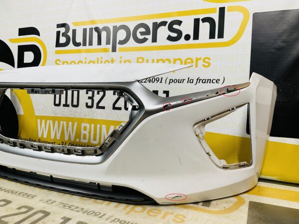BUMPER Hyundai Ioniq  VOORBUMPER 2-E4-8749z