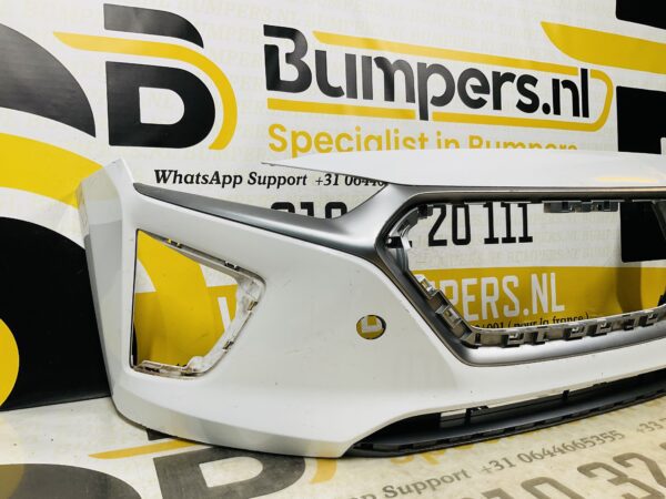 BUMPER Hyundai Ioniq  VOORBUMPER 2-E4-8749z
