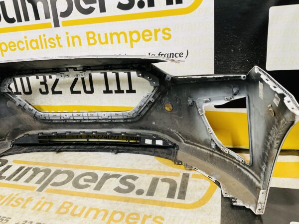 BUMPER Hyundai Ioniq  VOORBUMPER 2-E4-8749z