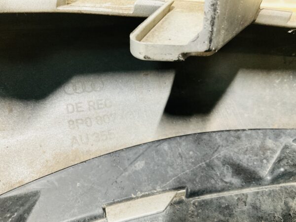 BUMPER Audi A3 8P Facelift 2007-2012 VOORBUMPER 1-H4-8837z