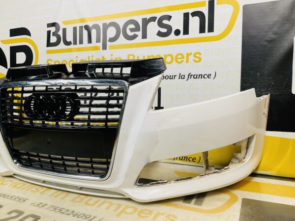 BUMPER Audi A3 8P Facelift 2007-2012 VOORBUMPER 1-H4-8839z