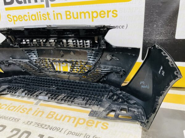BUMPER Peugeot 208 +Onderplaat 2019-2013 VOORBUMPER 2-J7-8857z