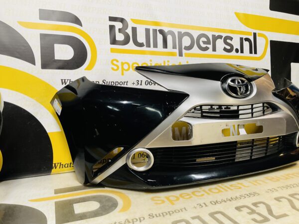 BUMPER Toyota Aygo 2014-2017 VOORBUMPER 2-D1-9846z