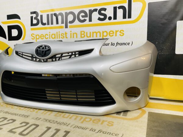BUMPER Toyota Aygo 2011-2014 VOORBUMPER 2-D1-9863z
