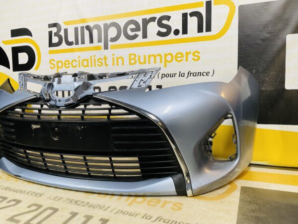 BUMPER Toyota Yaris  2014-2017 VOORBUMPER 2-D2-9869z